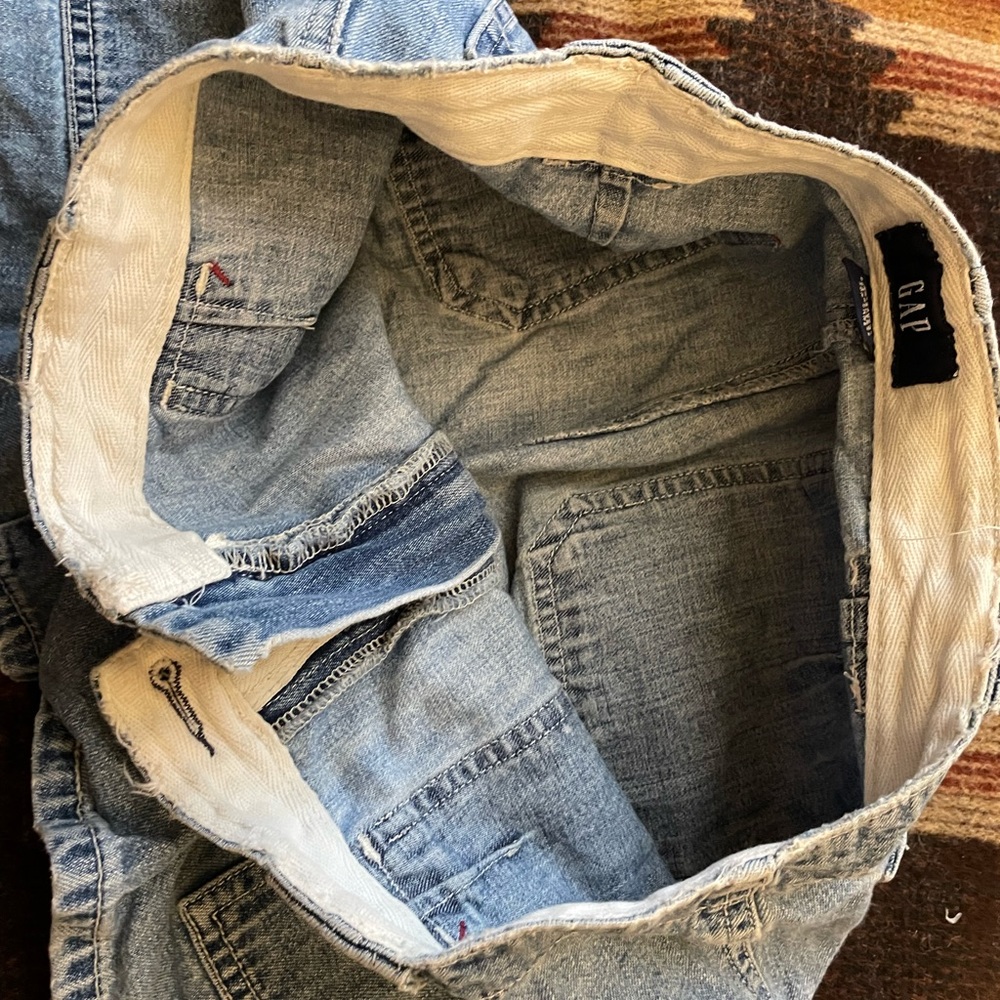 Gap Jean shorts size 8 - Picture 6 of 12